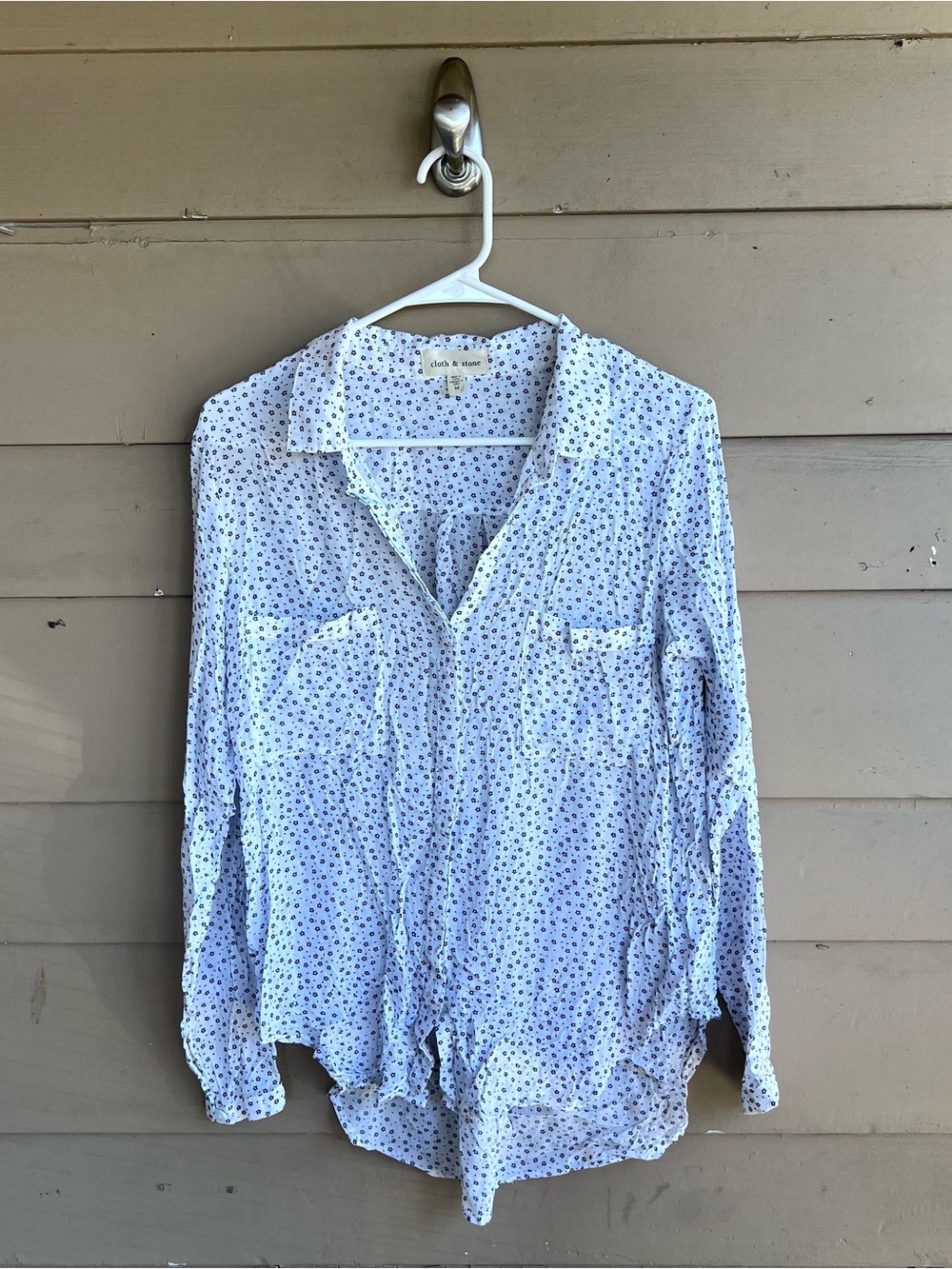 Cloth and Stone Floral Button Down Shirt M Lightweight Casual Summer